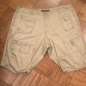 Sean john size 44B men's Tan kaki Cargo shorte